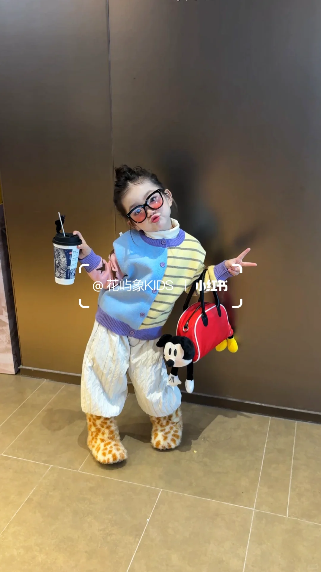 今天是蓝色系的乖宝宝