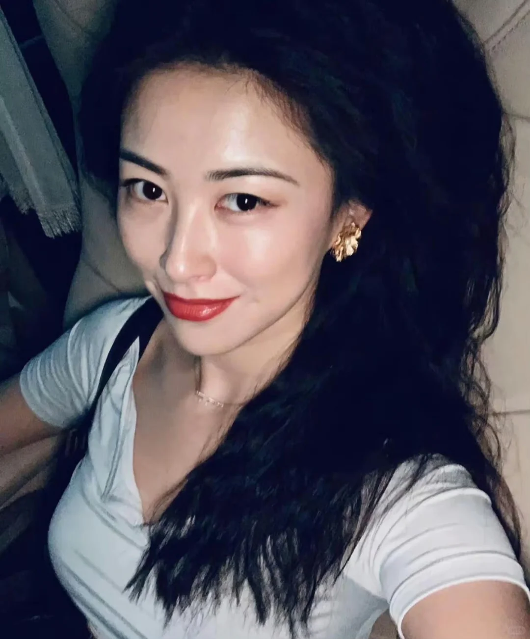 好喜欢朱珠的气质，成熟知性又带些妩媚