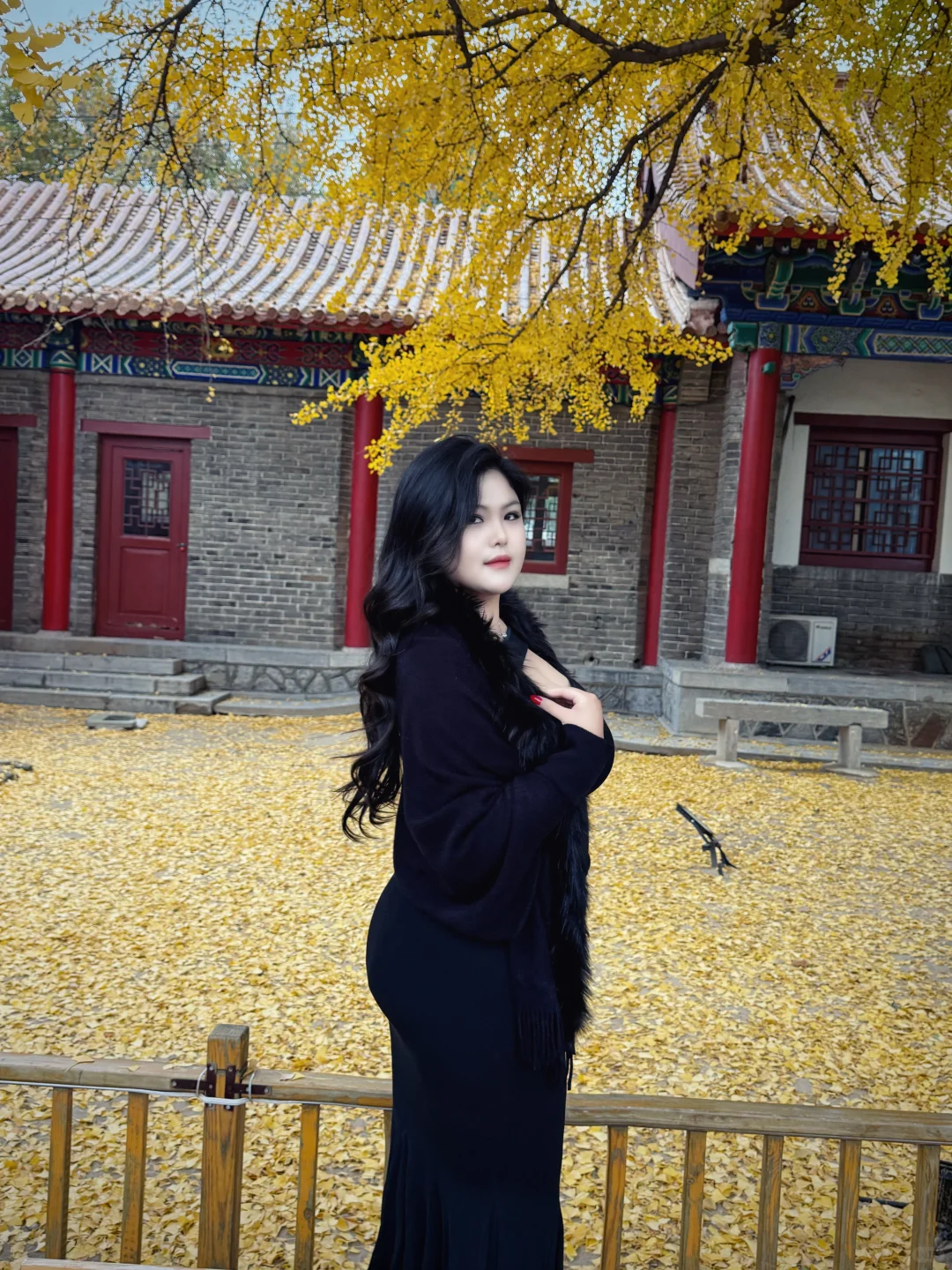 180斤｜媚 明媚的媚 妩媚的媚