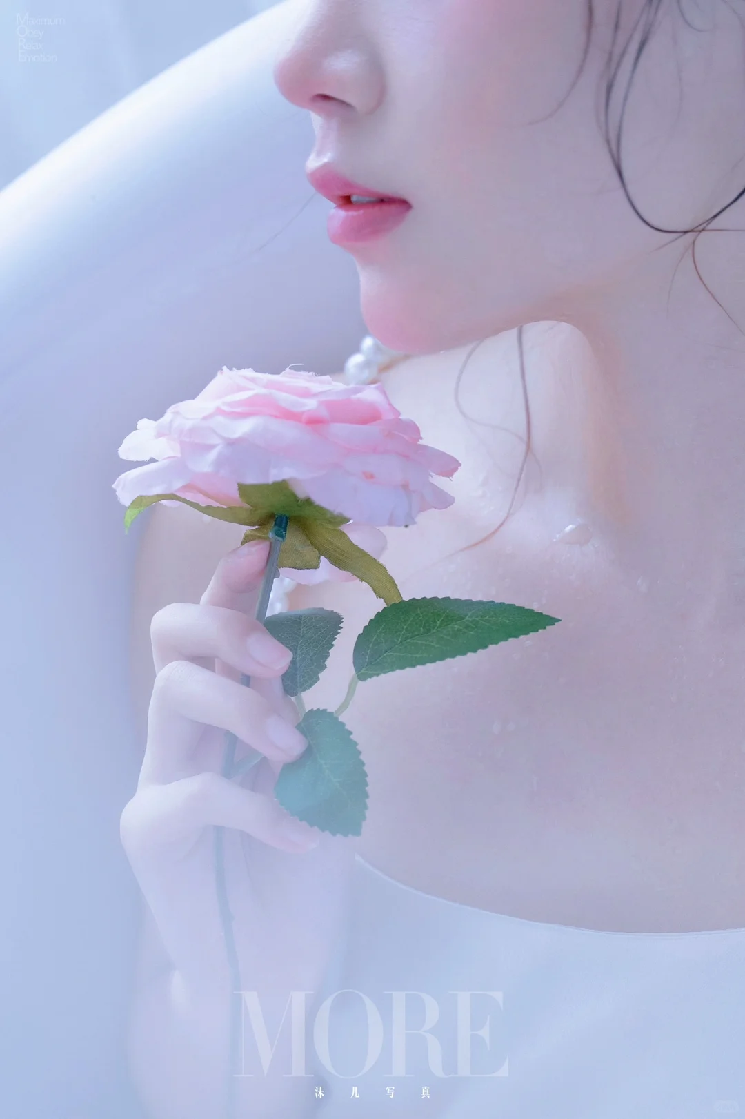 这是长沙女摄拍的纯欲私房！