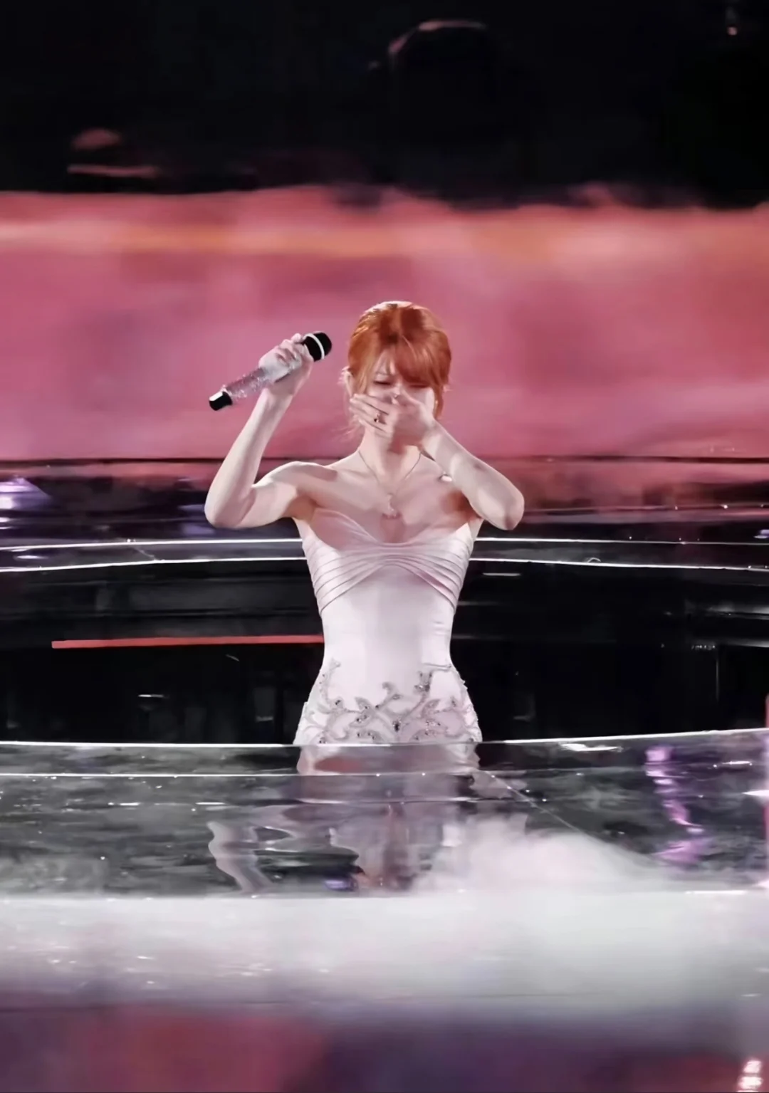 𝑾𝒆𝑪𝒉𝒂𝒕·赵露思壁纸｜愿你我 野性 自由