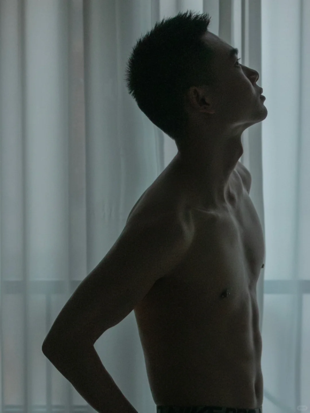 多1cm都发不出来｜男生轻私房写真