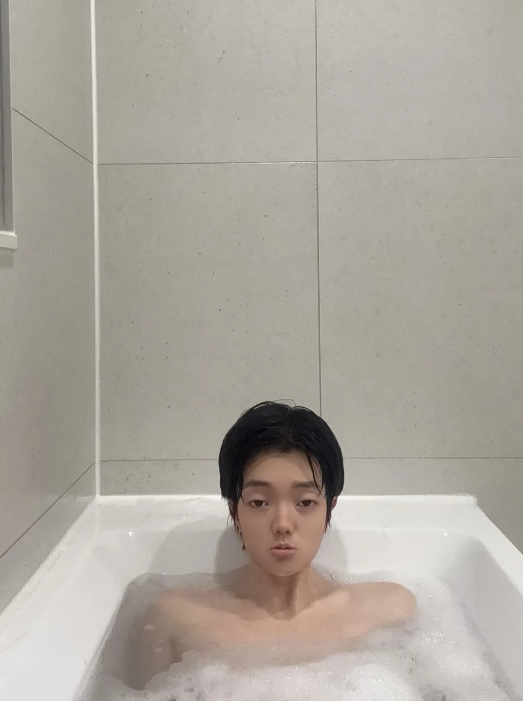 恩宰豆快拍更新浴照