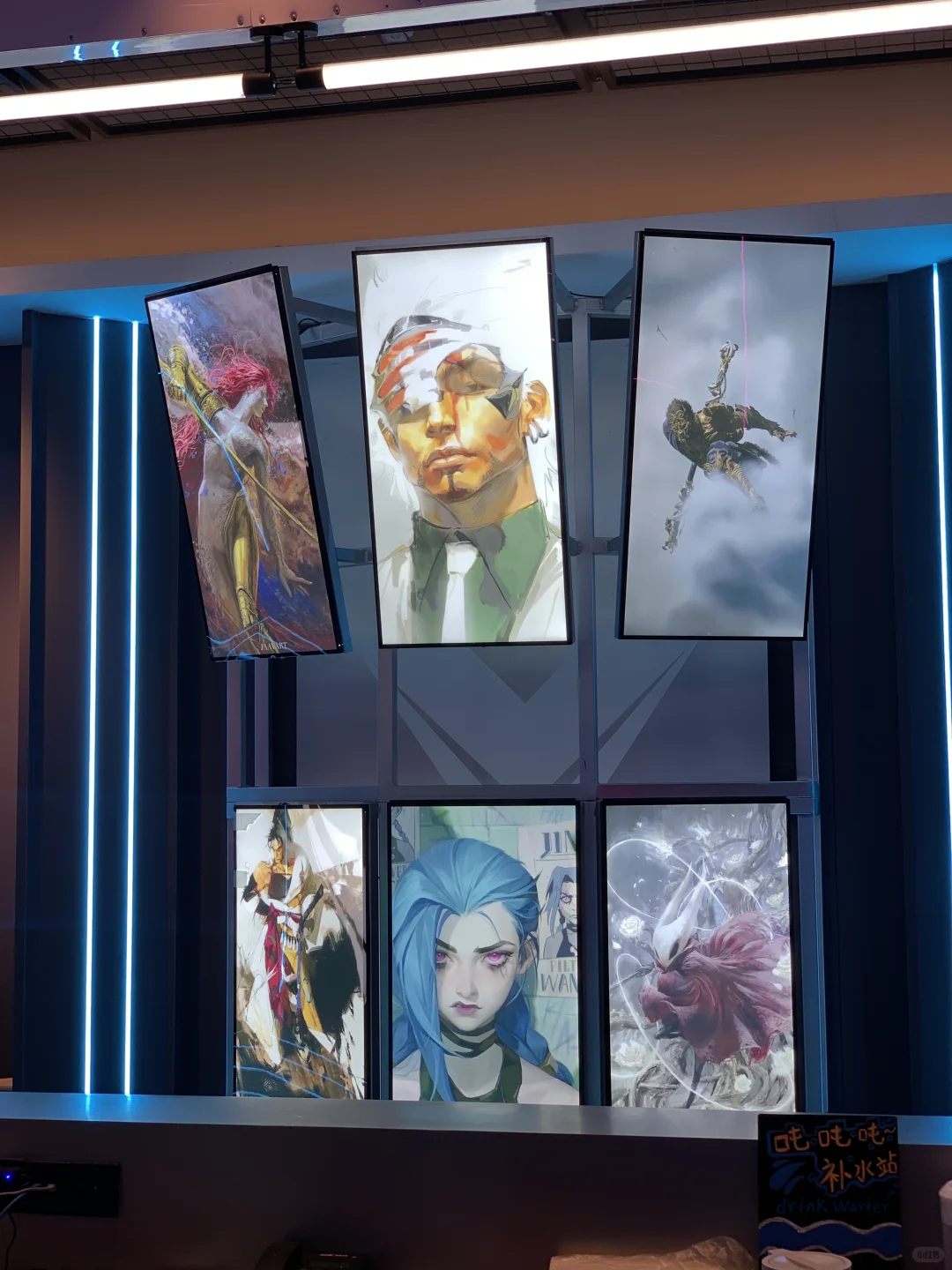 电竞少女写真出炉啦！📸