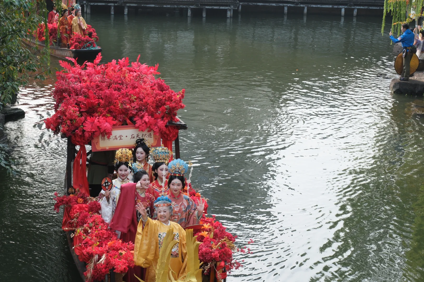 11月2捕捉到的汉服美女