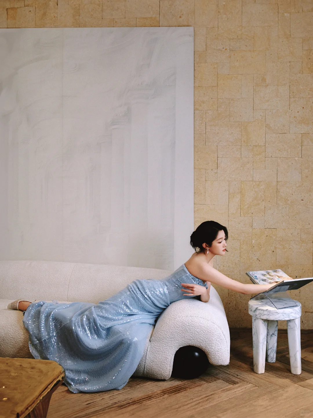 腰臀间的“彤”话，美得不似人间✨