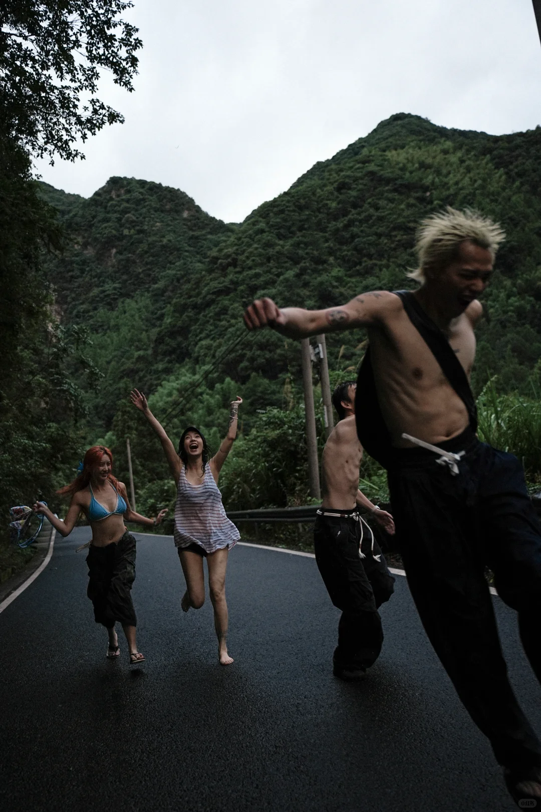 拥抱热烈的夏天