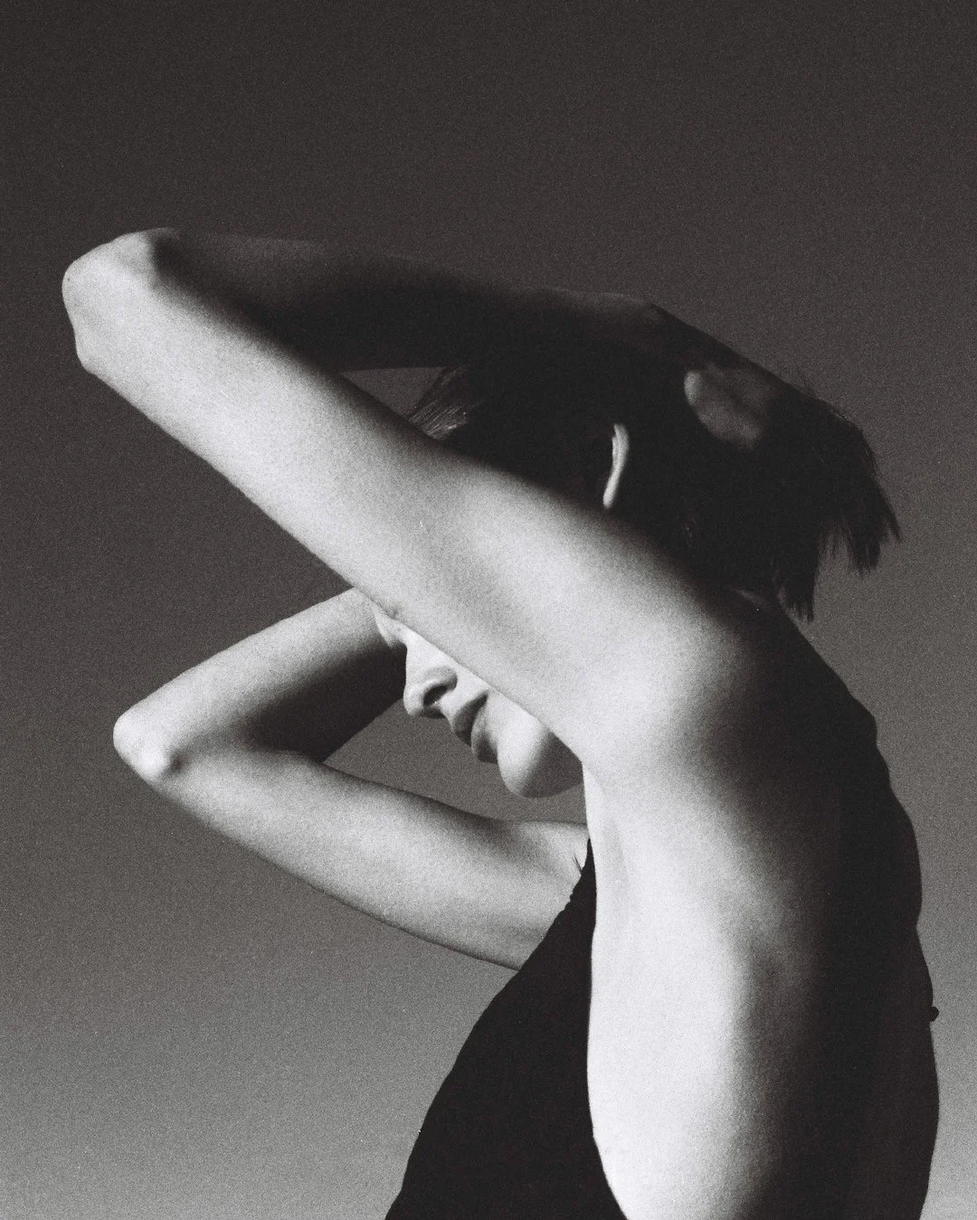 摄影分享|黑白镜头下的身体