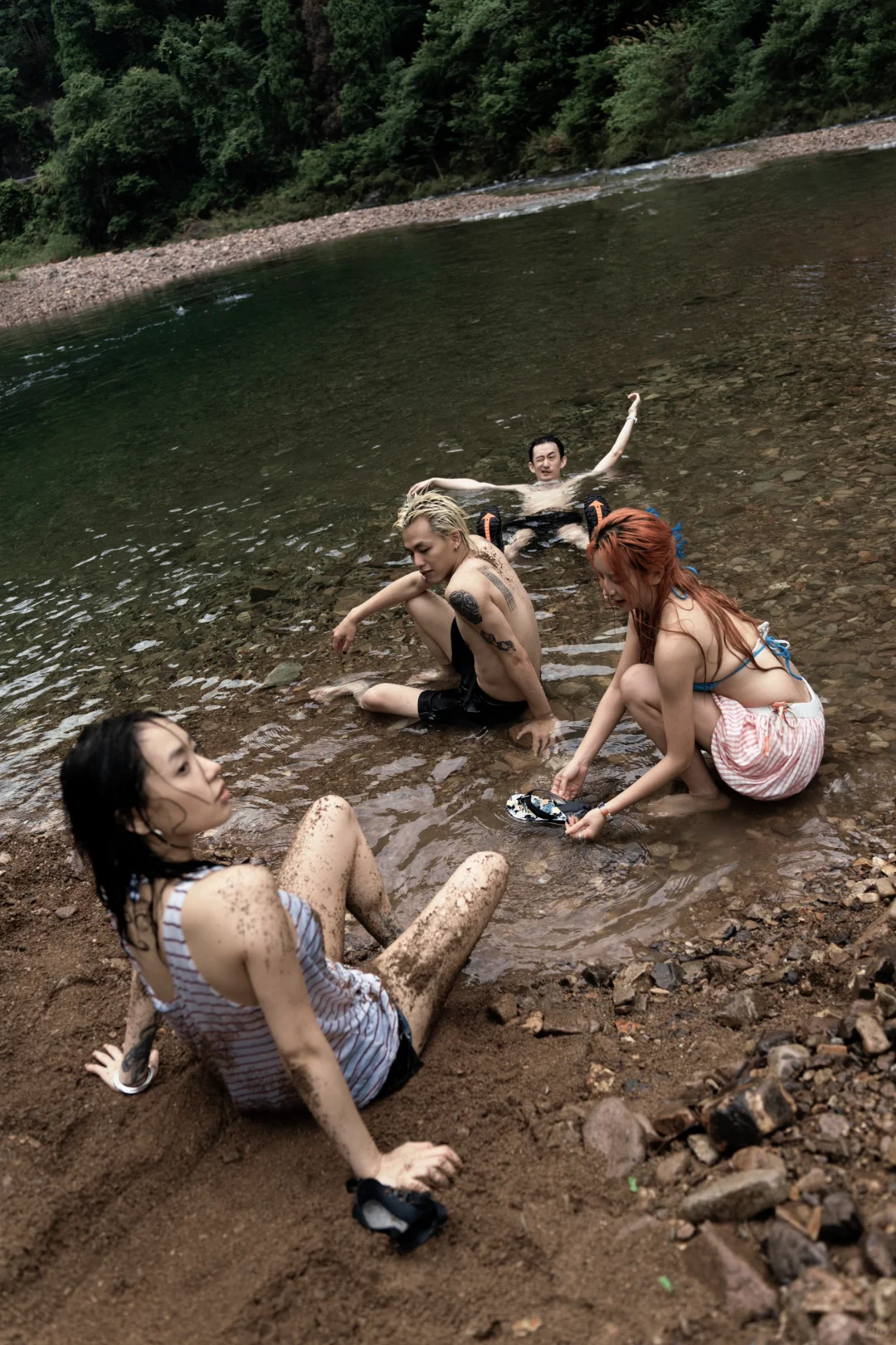 拥抱热烈的夏天