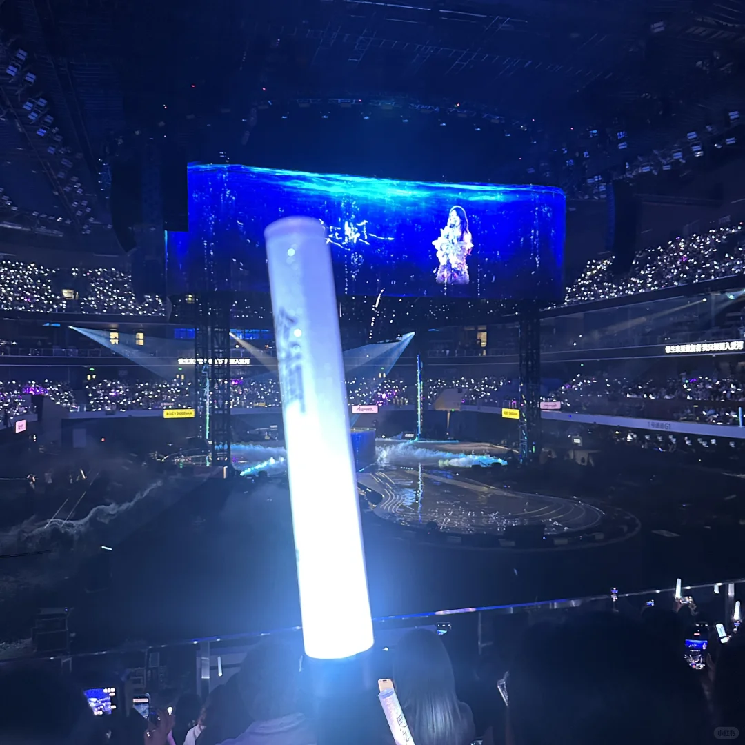 不开玩笑…赵露思生日会好多美女…好吓人