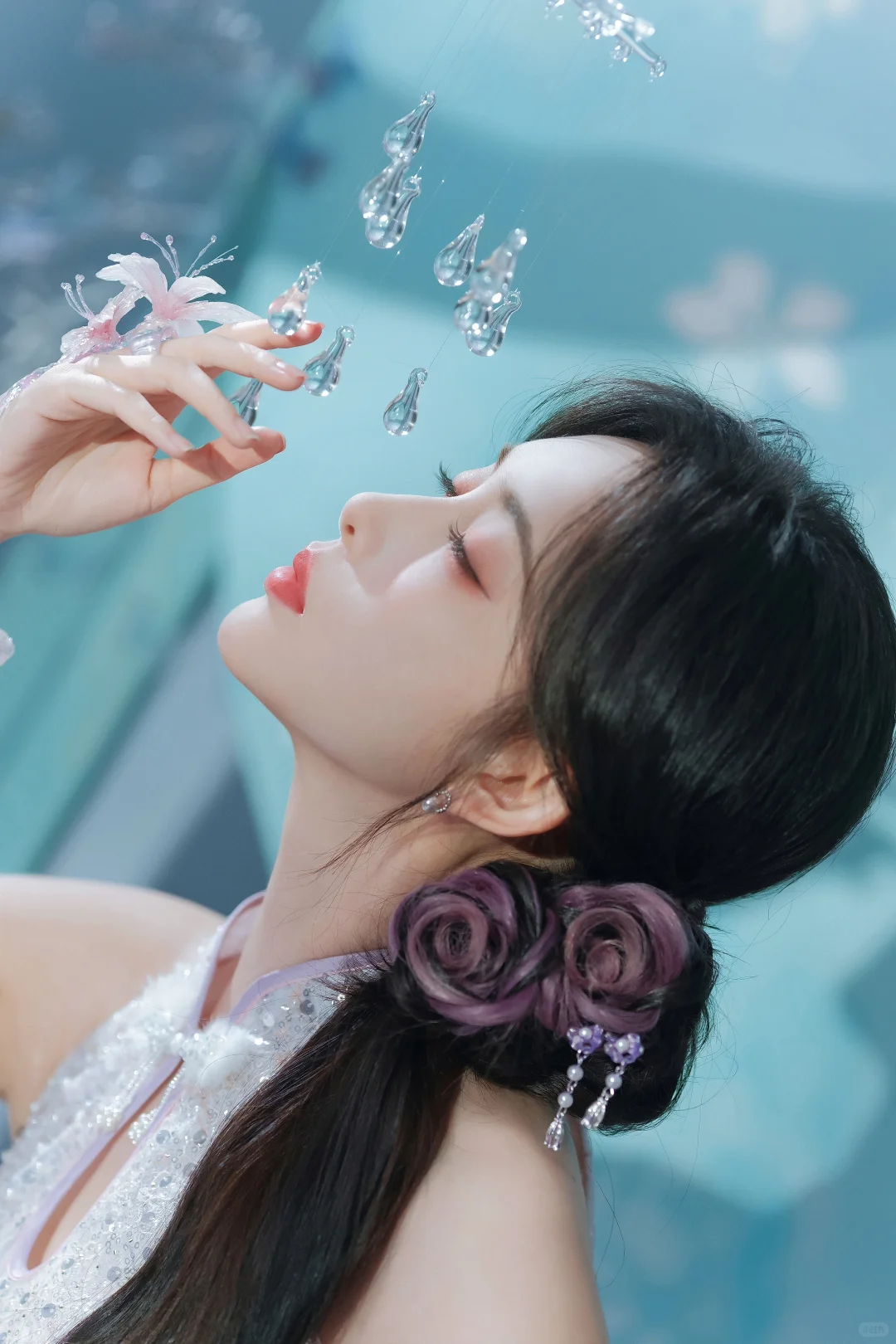 孟子义妩媚勾魂风情万种