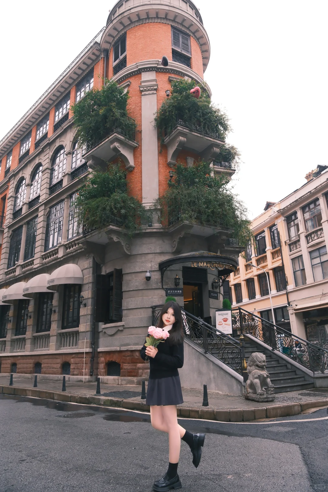 武汉跟拍 黎黄陂路 超会引导富士女摄149💰