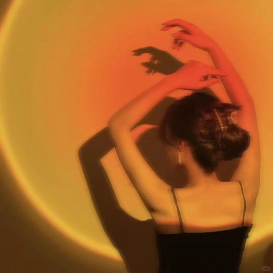 想看看你们的氛围感头像