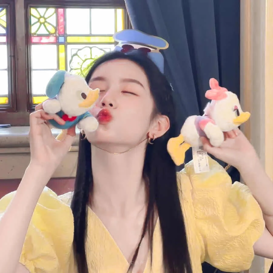 Share | 明媚感女生头像