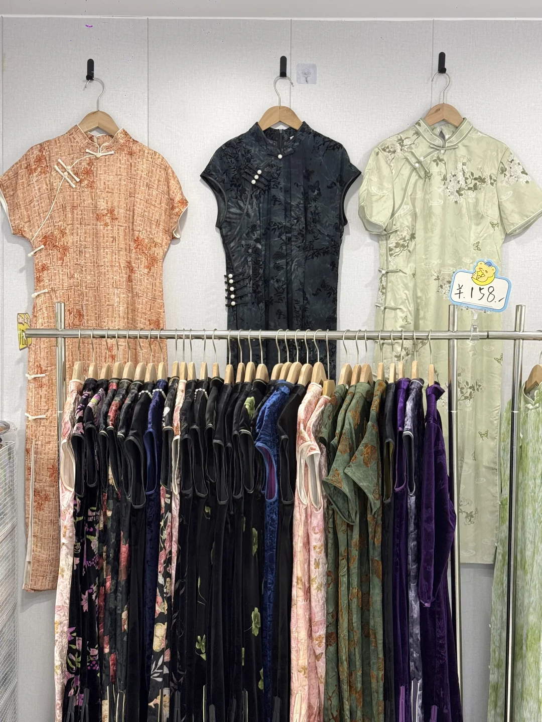 平江路记住这个位置。。。(秋冬旗袍已上