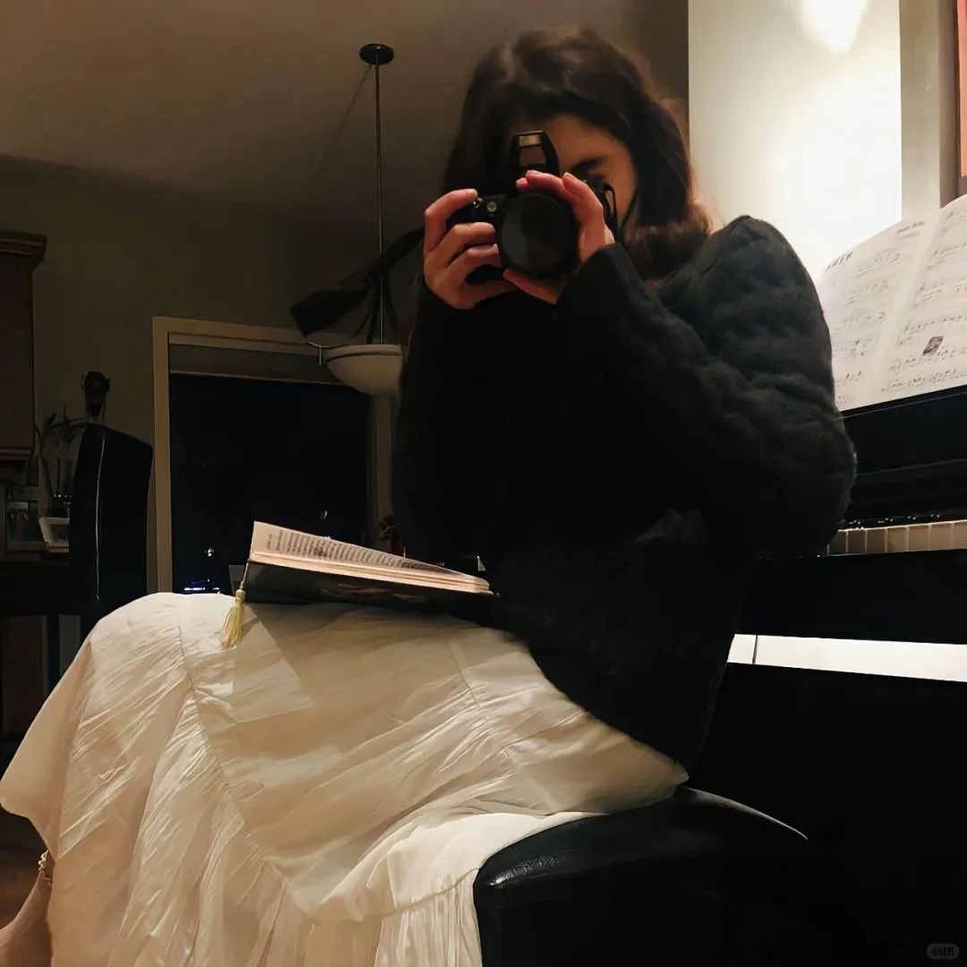 Share | 氛围感不露脸女头