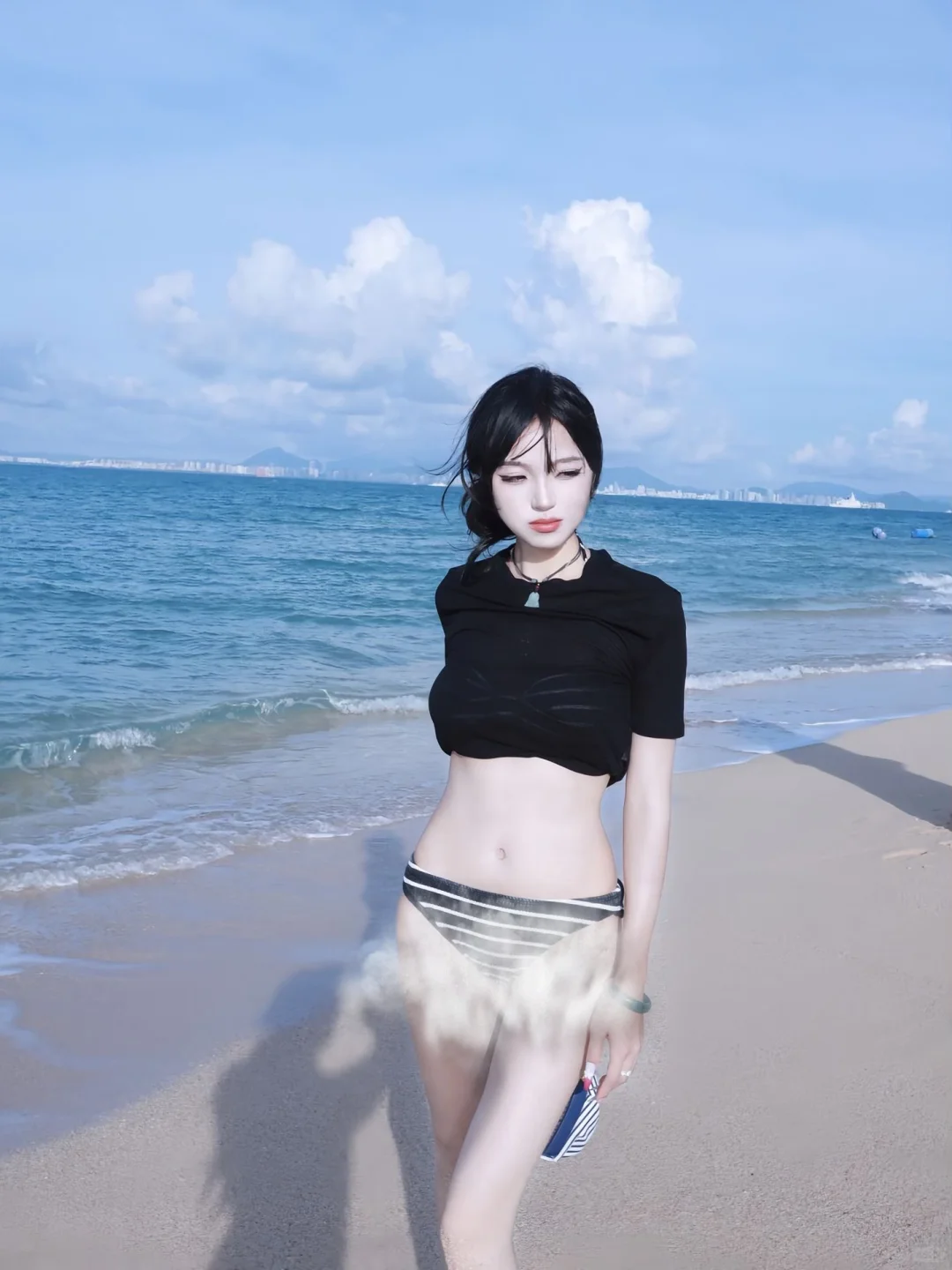 泳衣和玻璃海的适配度是1000%🏖👙