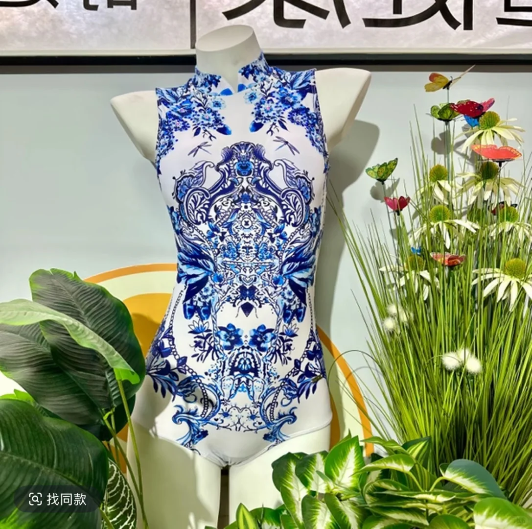 从平角泳衣到三角泳衣