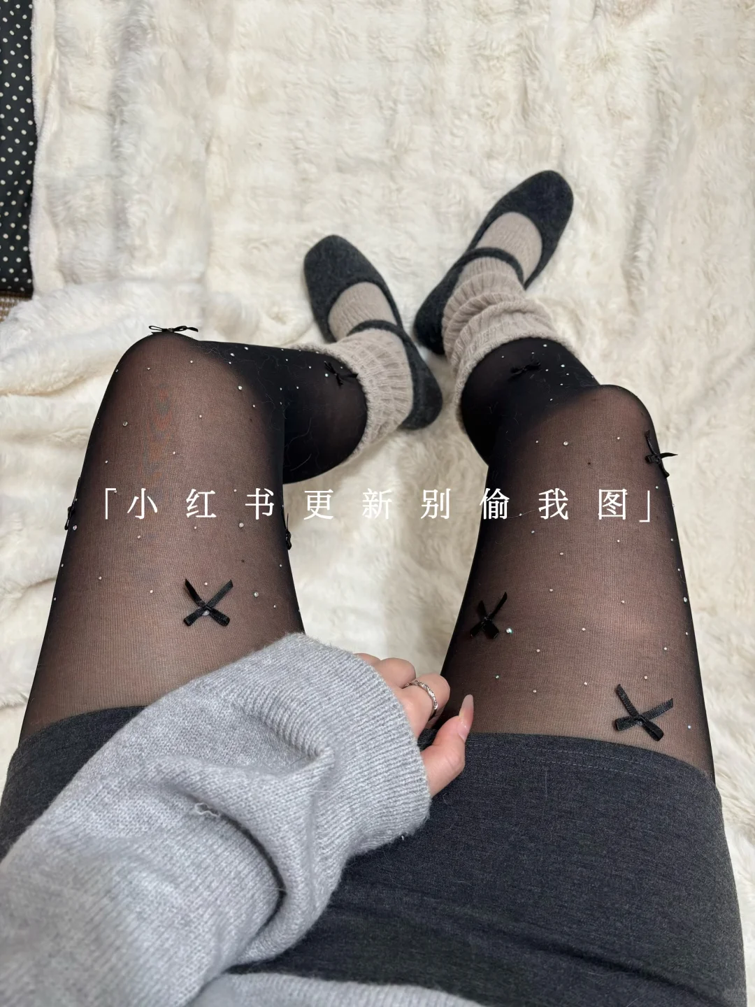 闪钻蝴蝶结黑丝直接拿捏甜酷辣妹风