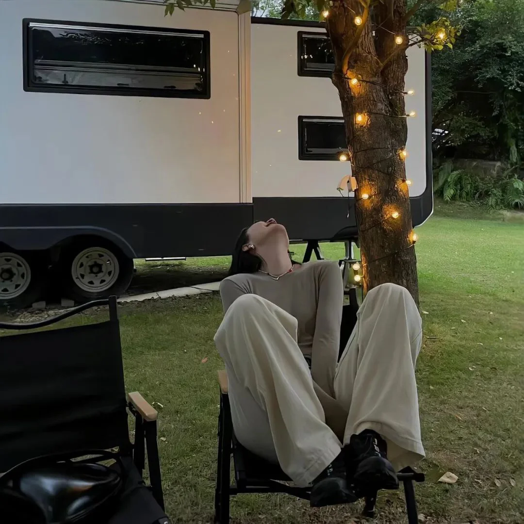 绝美的氛围感女生头像