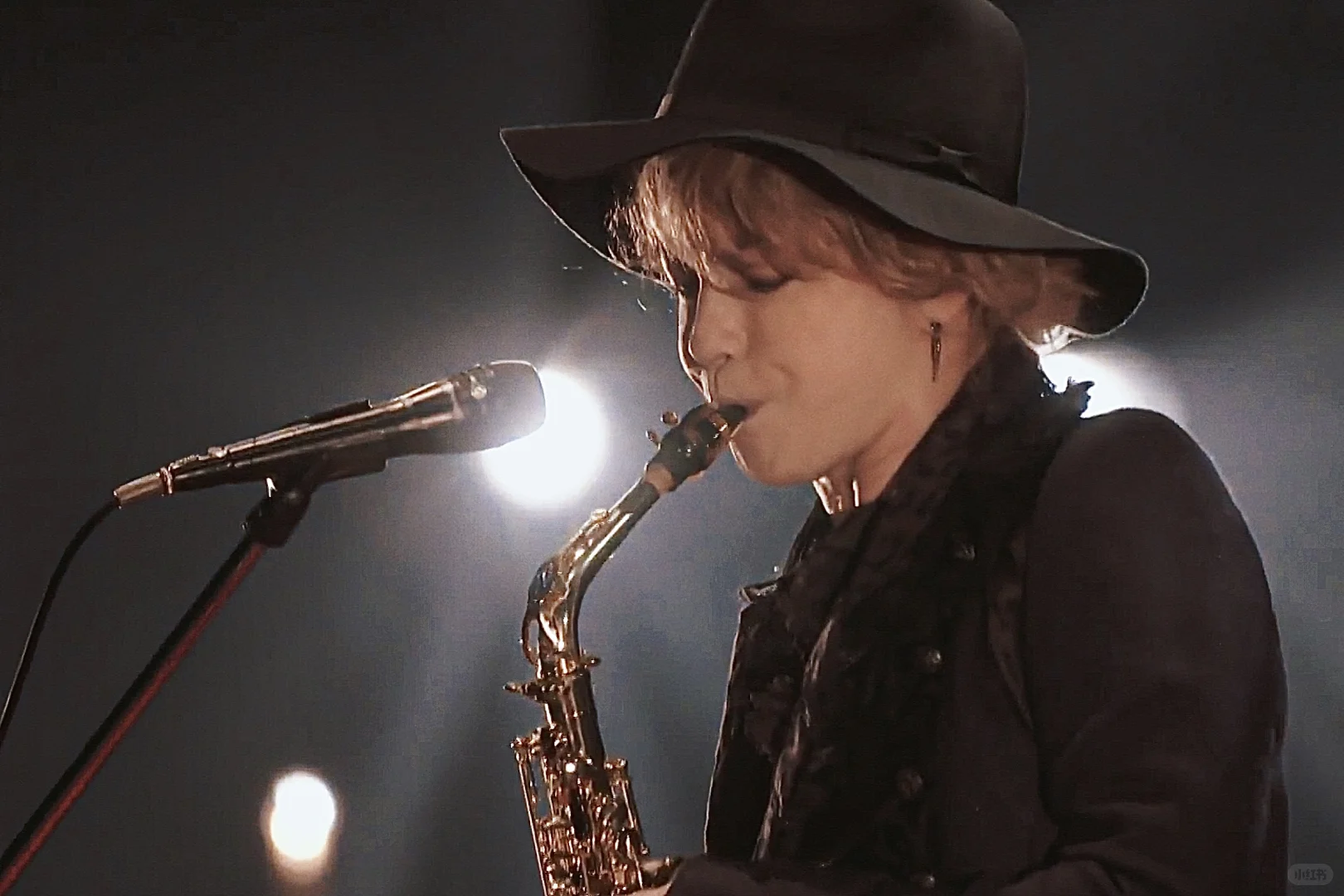 泪失禁又哭晕了总之就是一次次这样被他打动