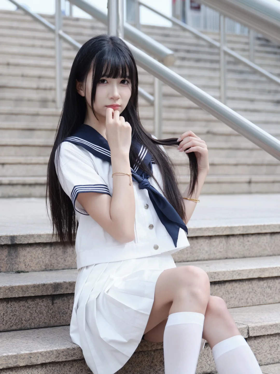 夏末与水手服美少女🧸