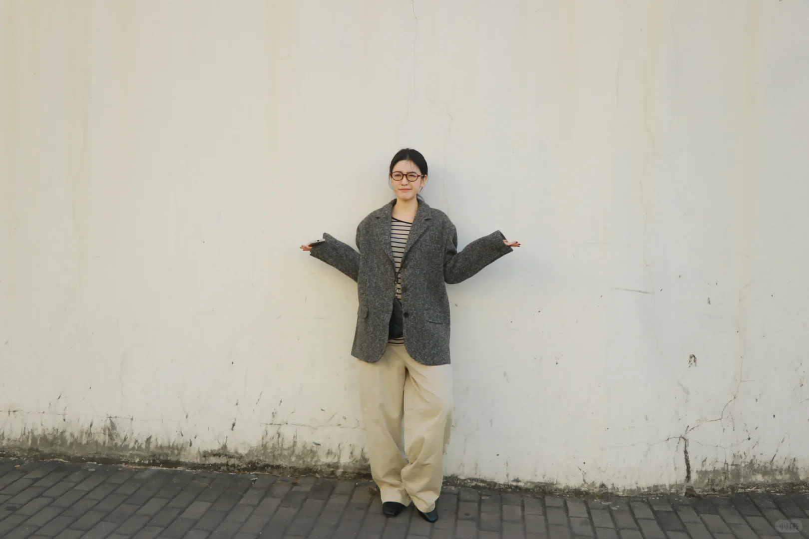 帮我生成一张韩系美女的照片