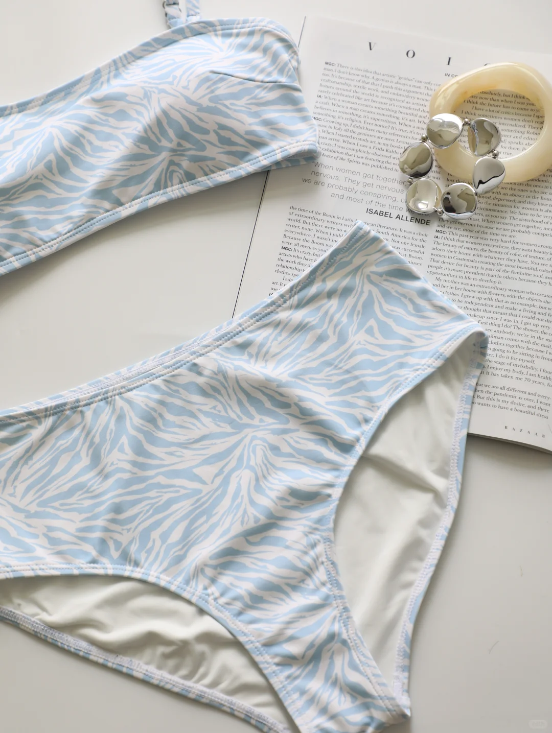 清冷蓝系泳衣，谁穿谁好看！