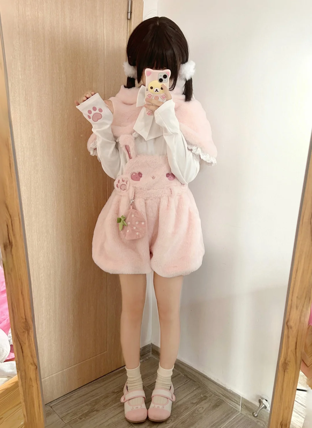 🍓草莓味的毛茸茸小兔🐰最萌秋冬限定~