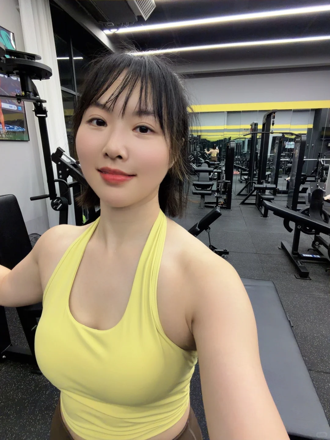 以前拧瓶盖都撒娇，现在推空杆面不改色