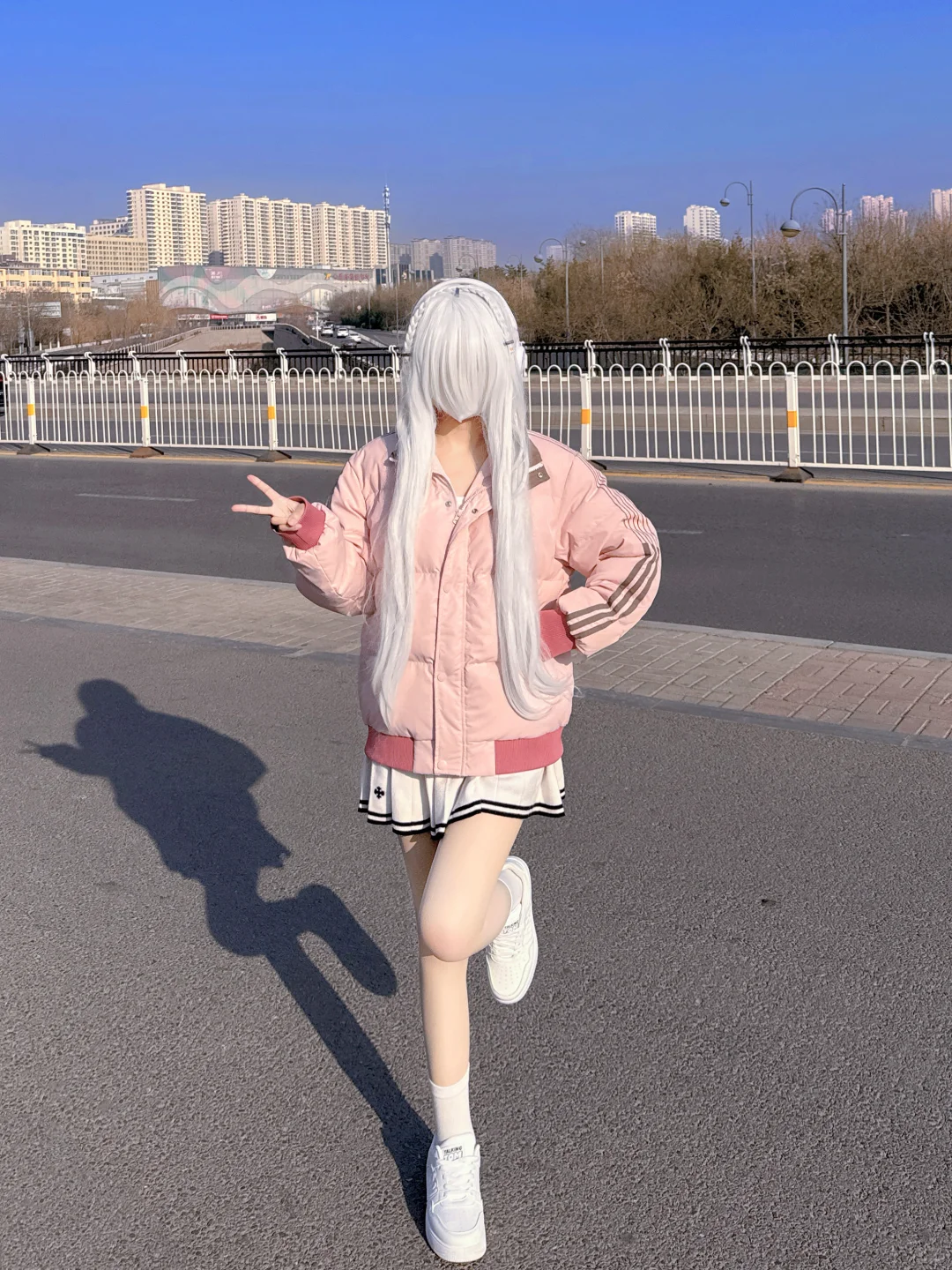 女大上课这么穿 回头率好高