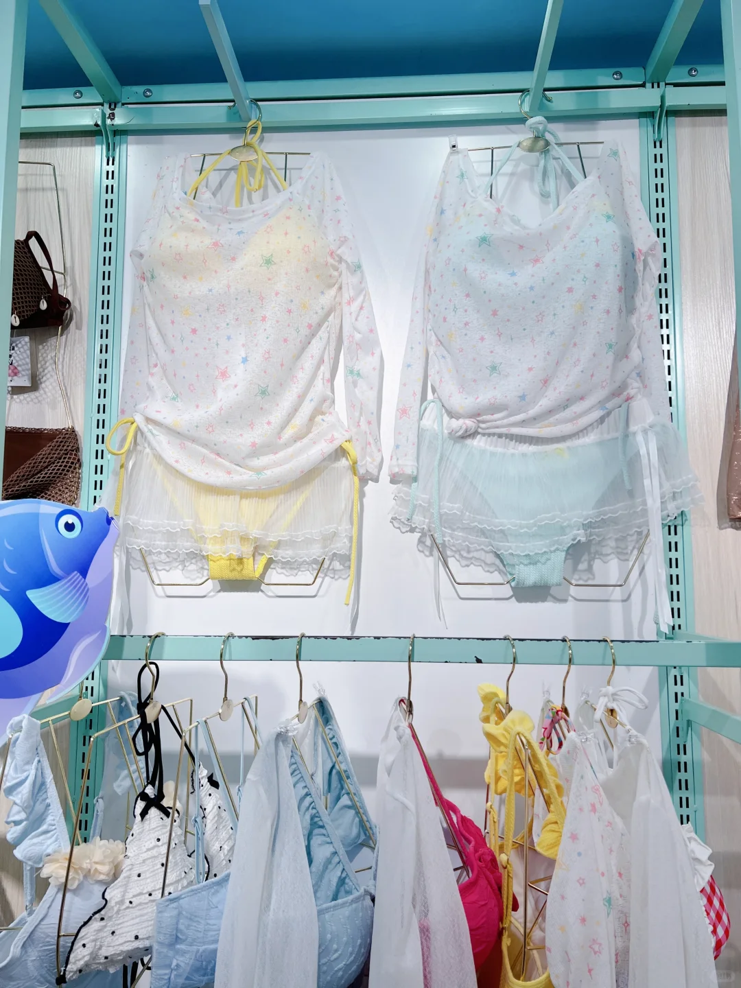 泳衣控狂喜！这面“夏日心动墙”我能盯一天