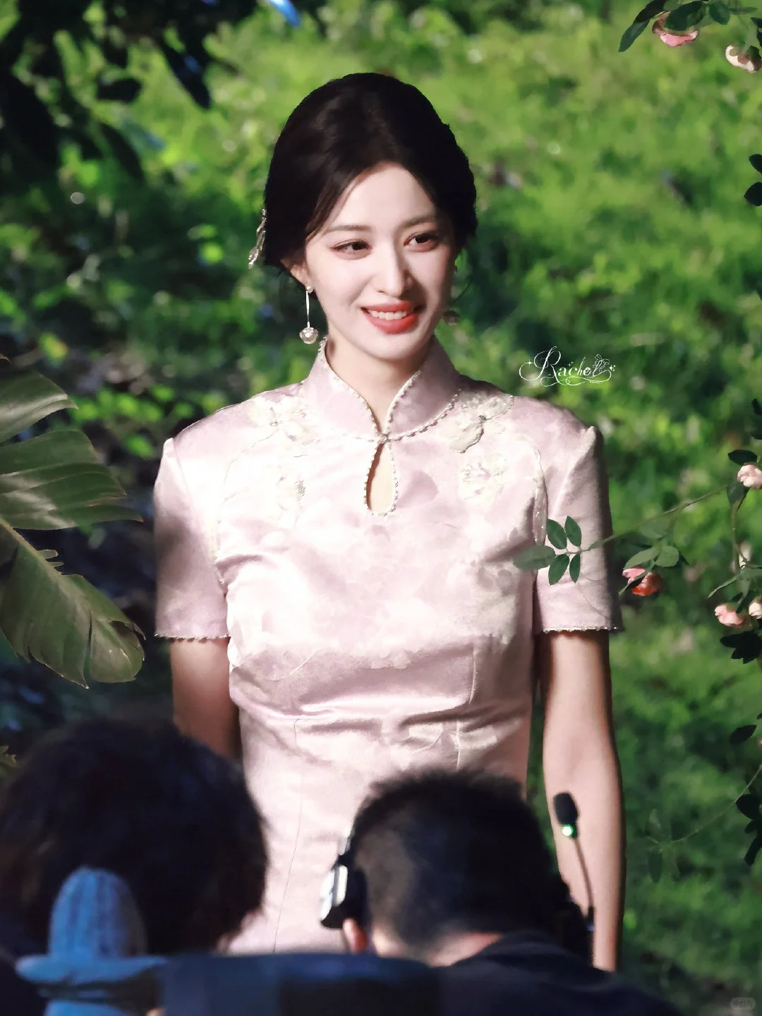 清水出芙蓉🌸曲线感还得看中式旗袍