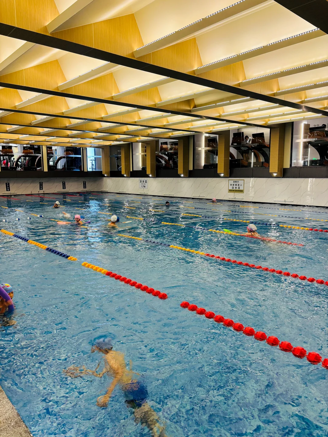 能穿新泳衣🩱是冬天下水的动力✨