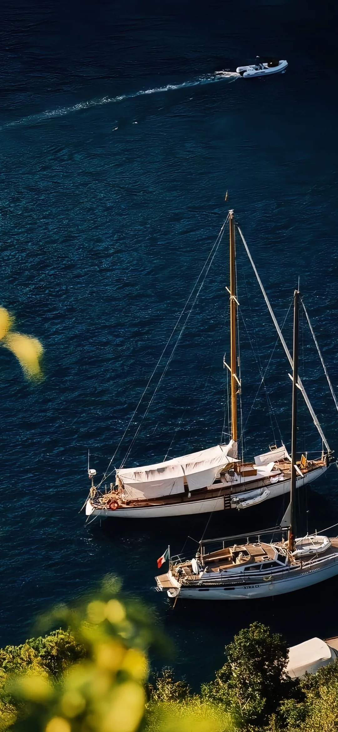 Date25/09/24 | 壁纸丨依旧蓝调