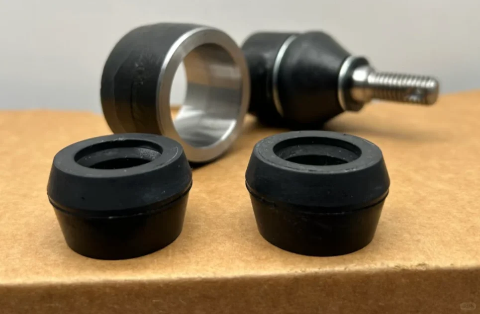 认识汽车配件之平衡杆胶套