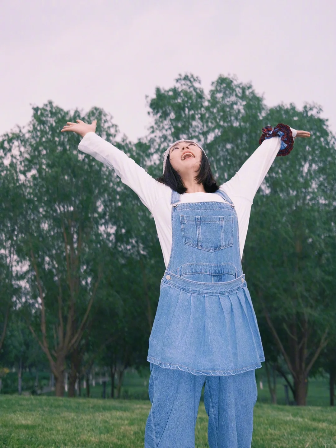 邢菲💙牛仔背带裤💖