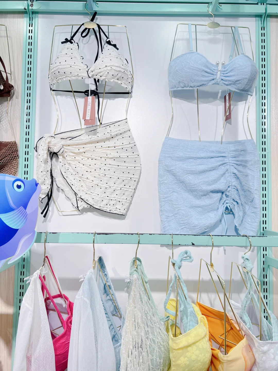 泳衣控狂喜！这面“夏日心动墙”我能盯一天