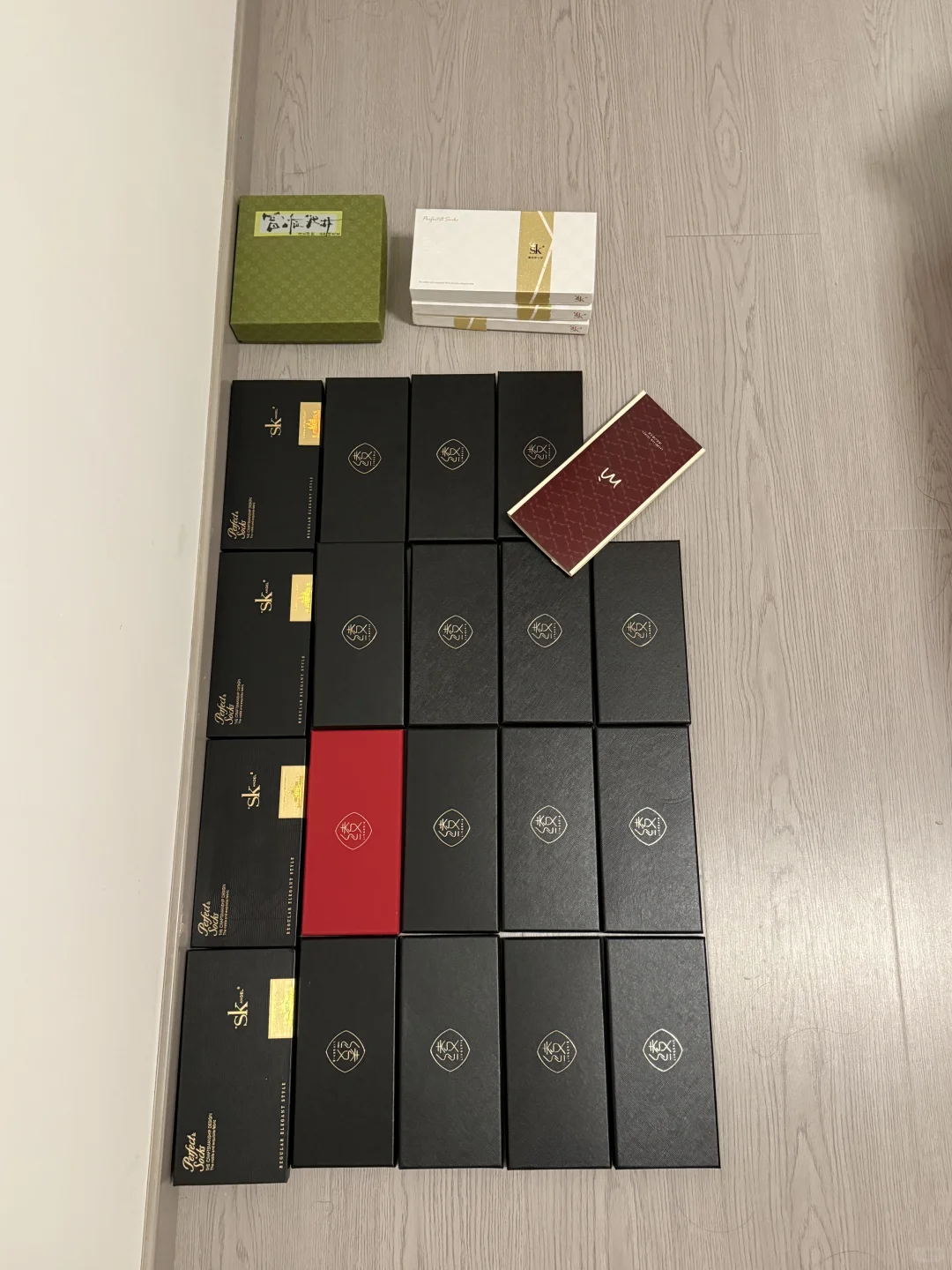 最近丝袜空盒 有几双还没来得及拆