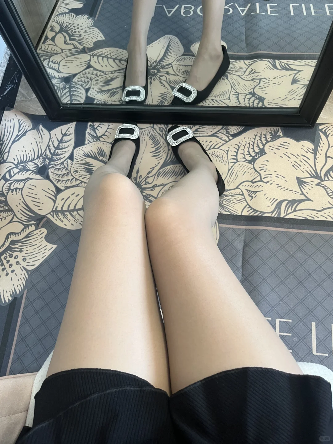 “如果今晚你路过我身边，会停下来吗？”