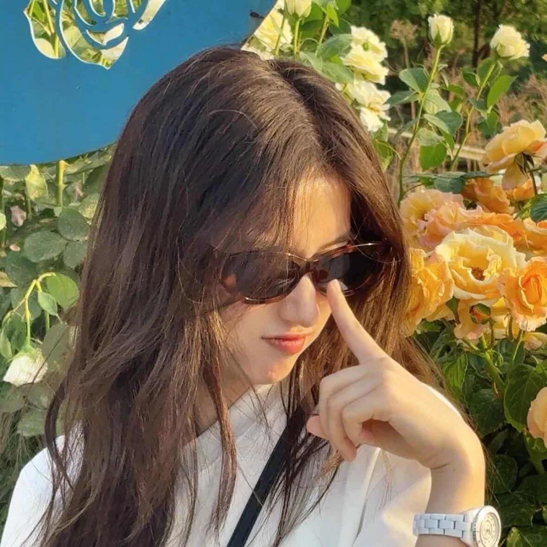 Share | 明媚感女生头像