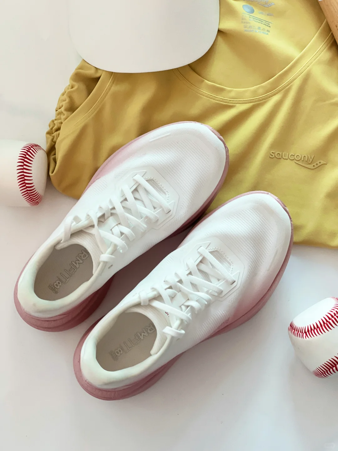 宽脚女孩的3W步暴走神器，跑步穿搭一鞋搞定