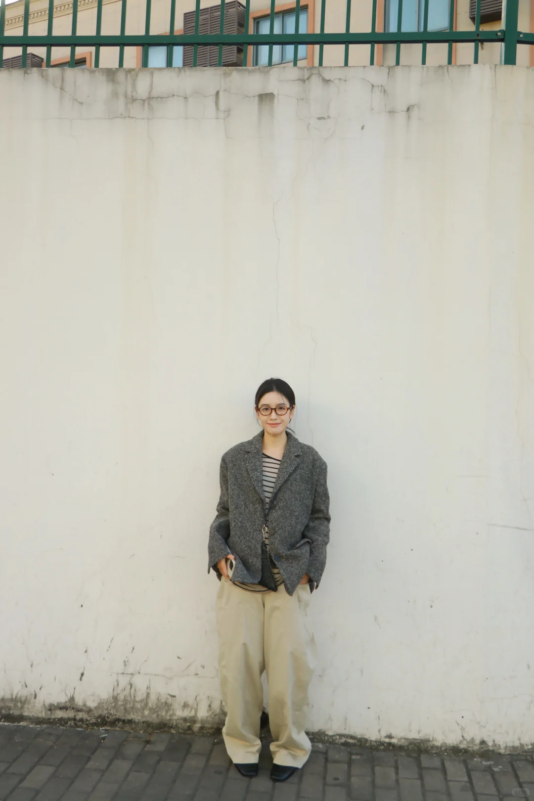 帮我生成一张韩系美女的照片