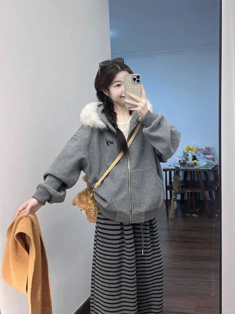 秋冬被这件毛领外套宠成小公主！甜妹穿搭