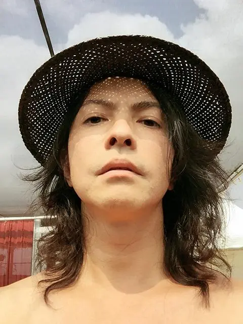 只是有点像长颈鹿