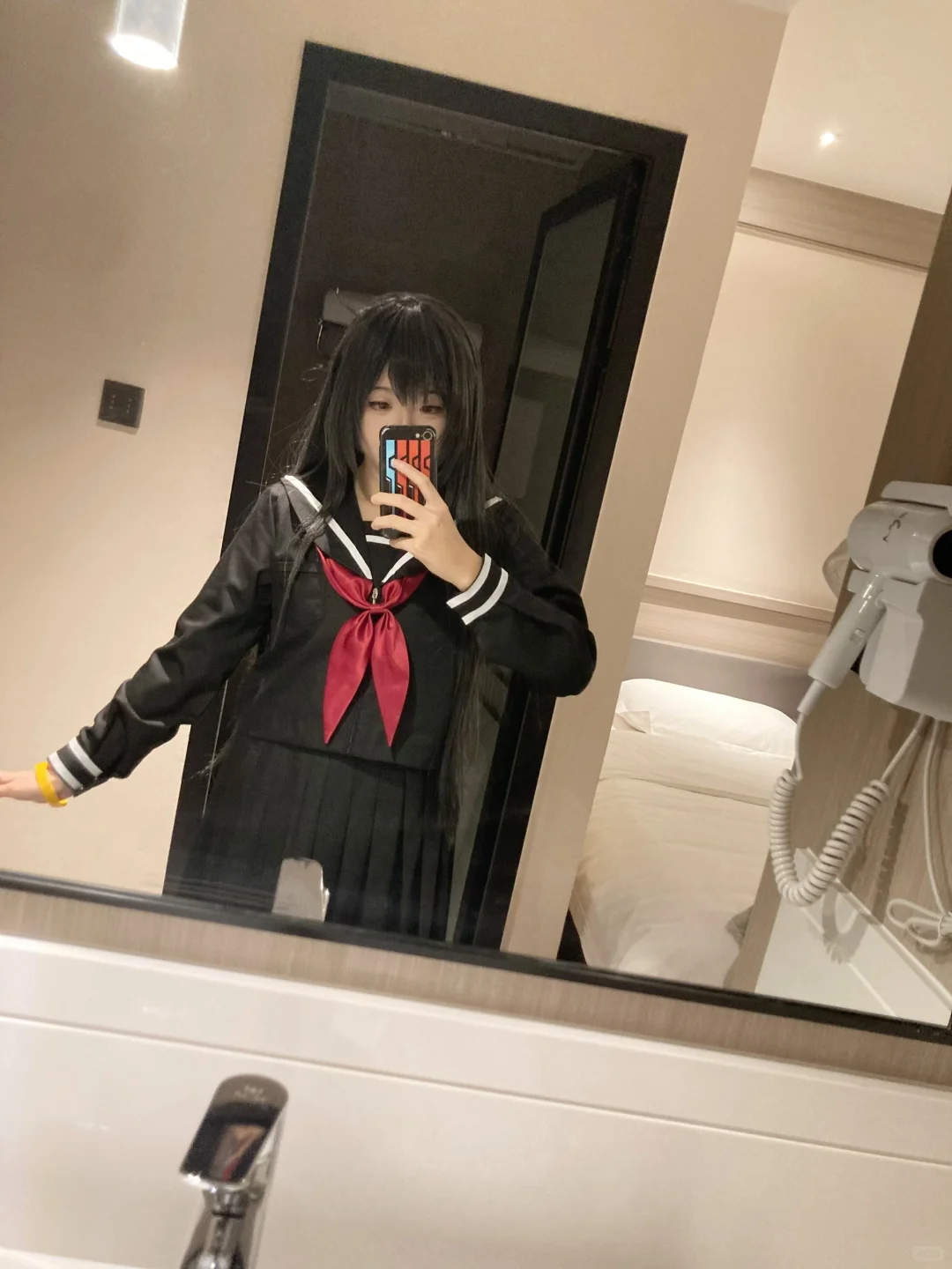 哪有镜2能忍住不去看优希泳装的硬撑罢了