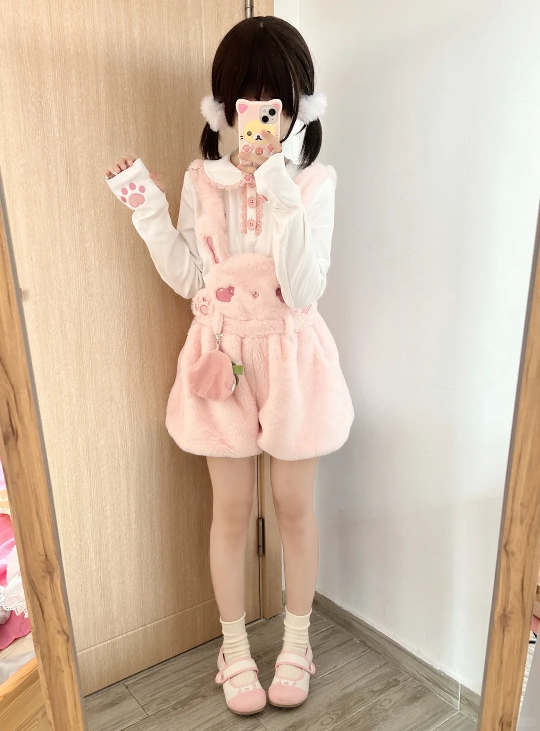 🍓草莓味的毛茸茸小兔🐰最萌秋冬限定~