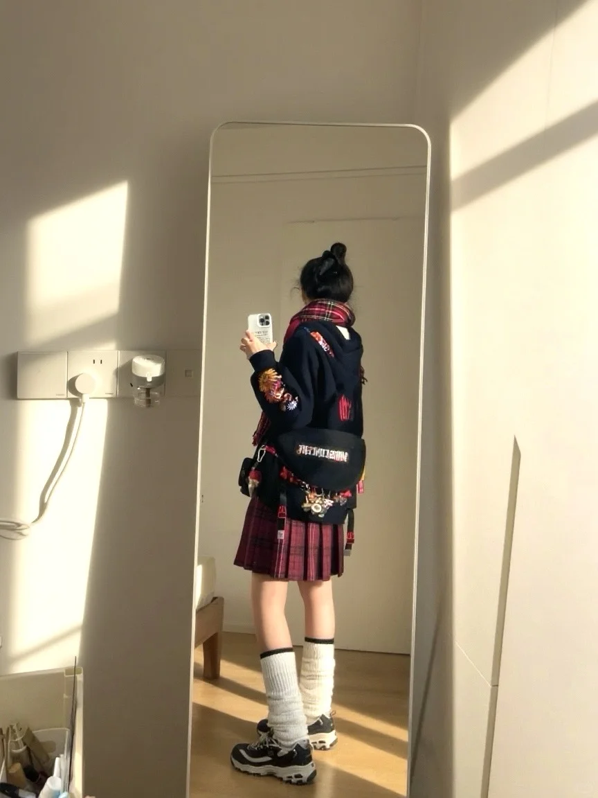 又当火星姐又当jk妹的我就这么穿