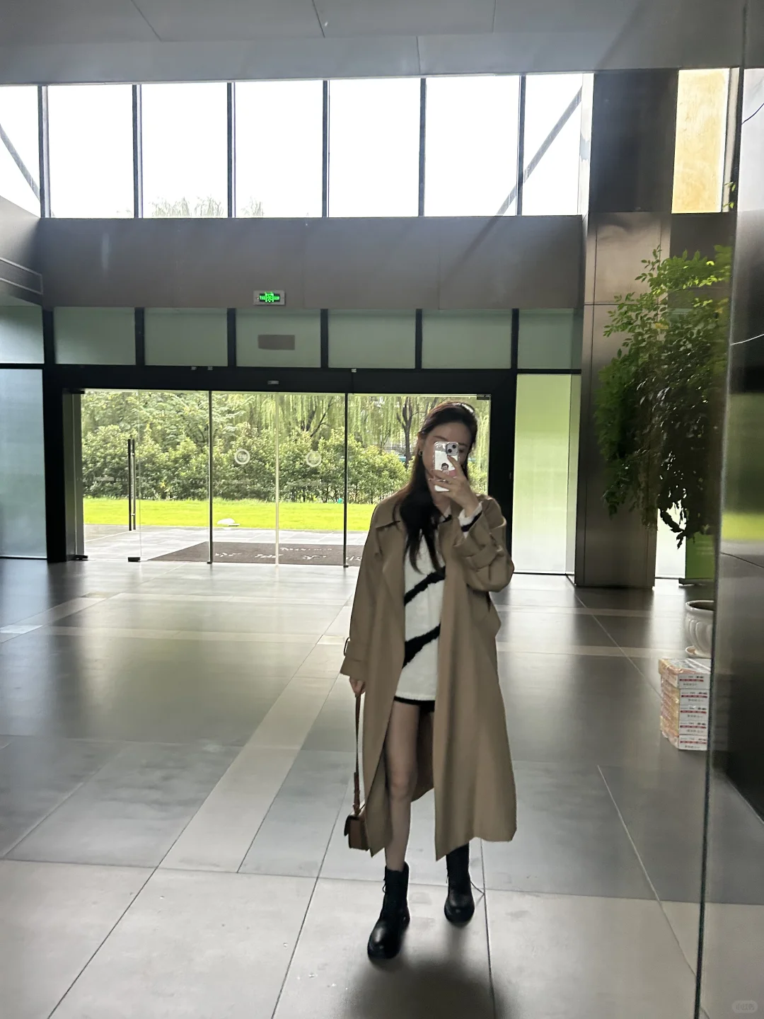 大厂财务✨灰色丝袜才是YYDS～