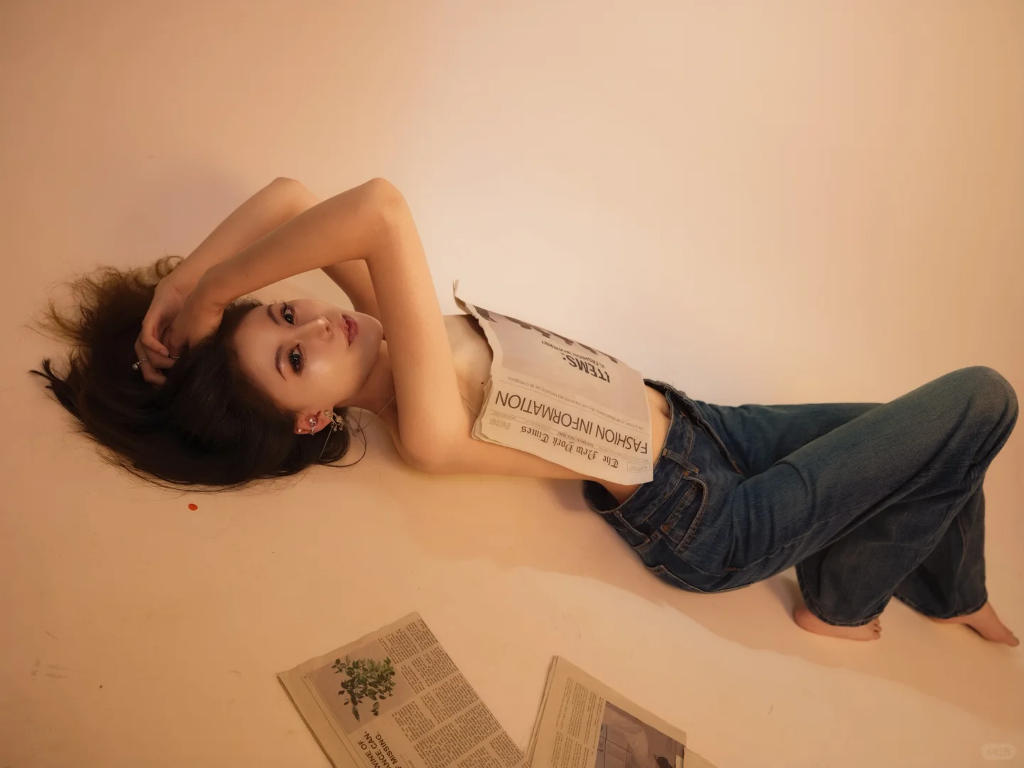 呼市约拍｜当我用报纸拍了一套写真